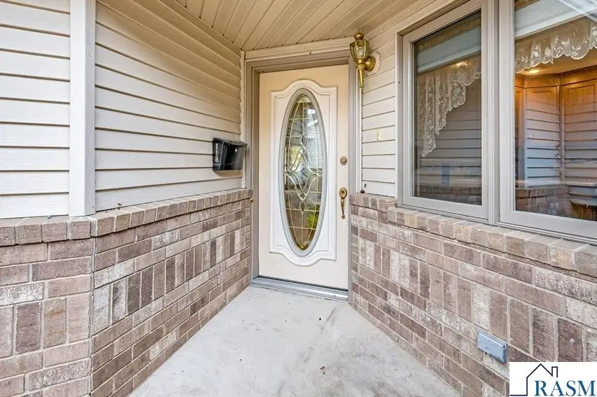 116 E 9th Street, Blue Earth, MN 56013 - Image #3