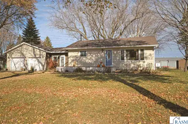 208 E South Street, Janesville, MN 56048