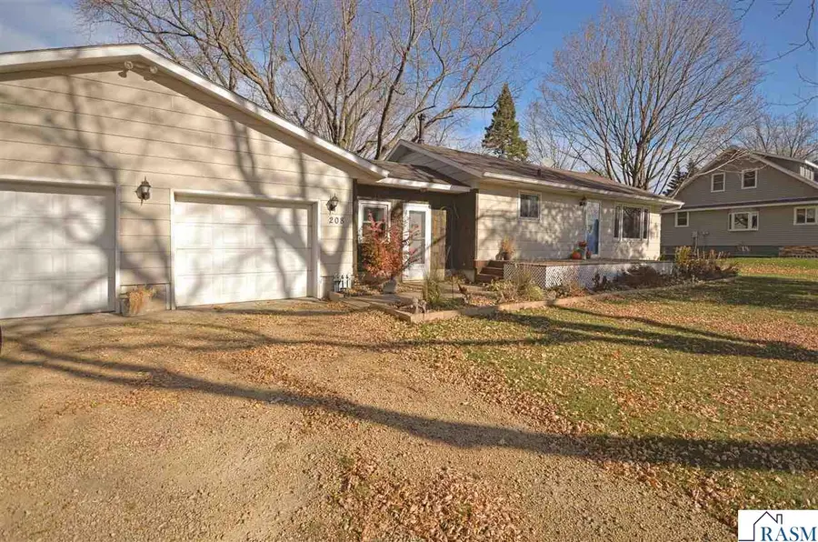 208 E South Street, Janesville, MN 56048 - Image #2