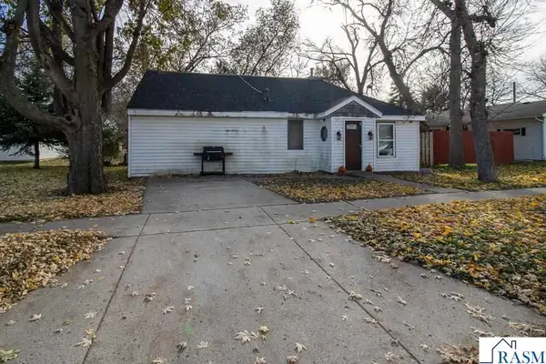 521 Webster Avenue, North Mankato, MN 56003