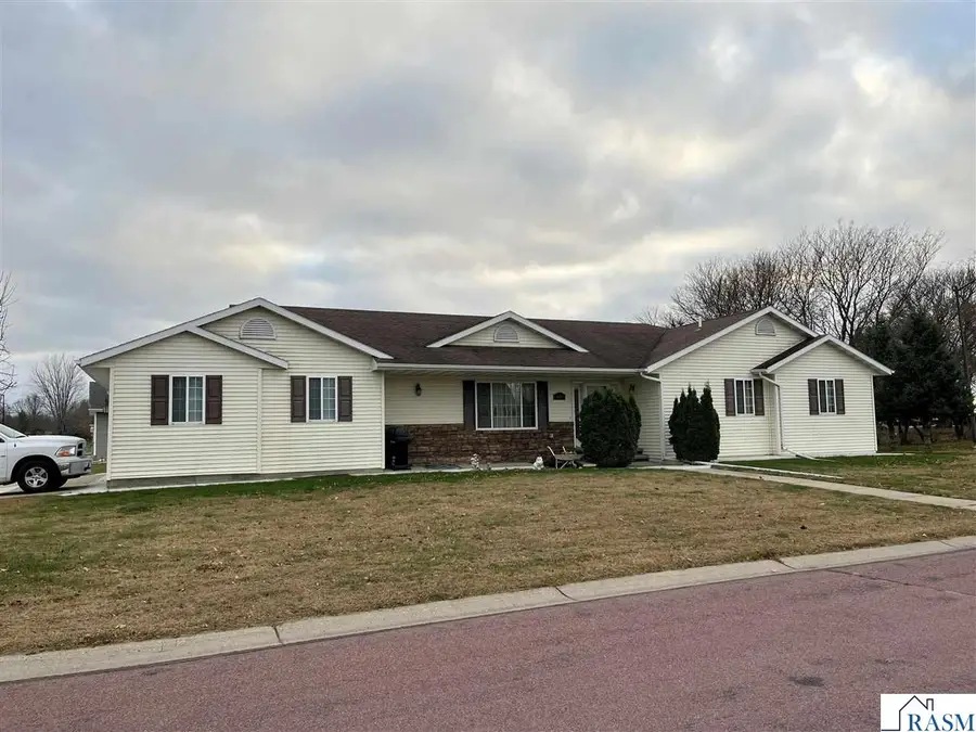 1007 Westwood Drive, Saint James, MN 56081 - Image #2