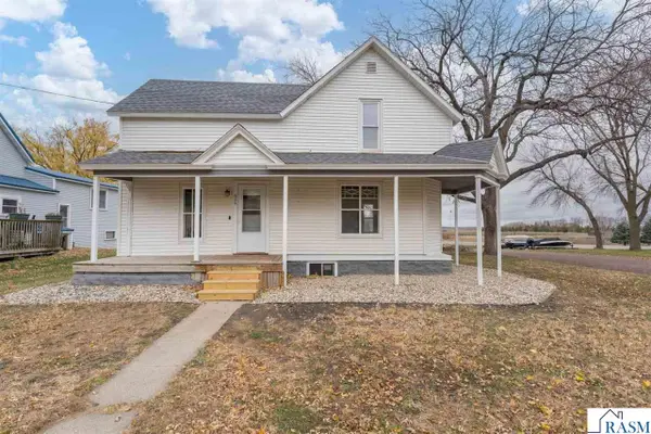 606 NE Smith Street, Mapleton, MN 56065