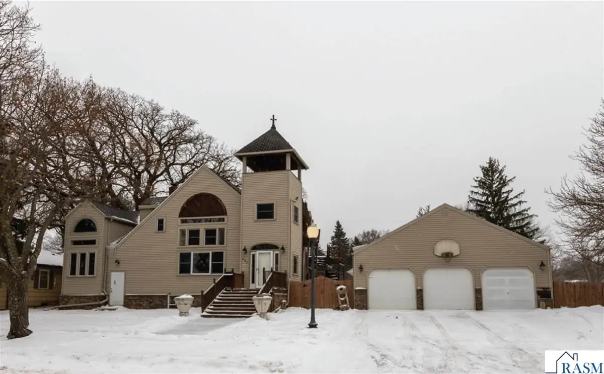 227 W 5th St, Mankato, MN 56001 - Image #1