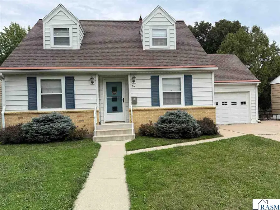 16 Bruce Court, Mankato, MN 56001 - #2