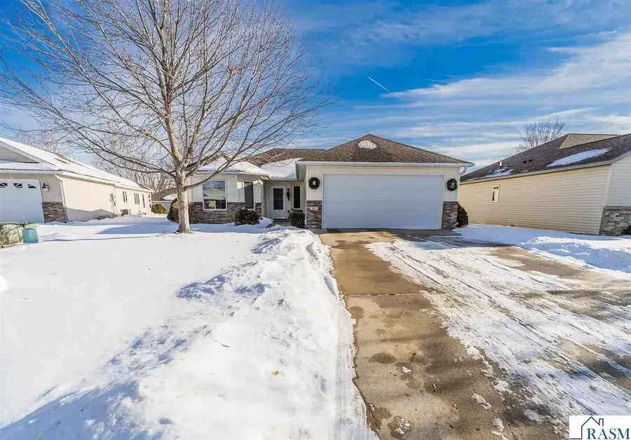 803 Churchill Court, Saint Peter, MN 56082 - Image #3