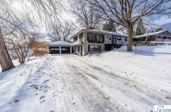 626 Austin Drive, St. Peter, MN 56082