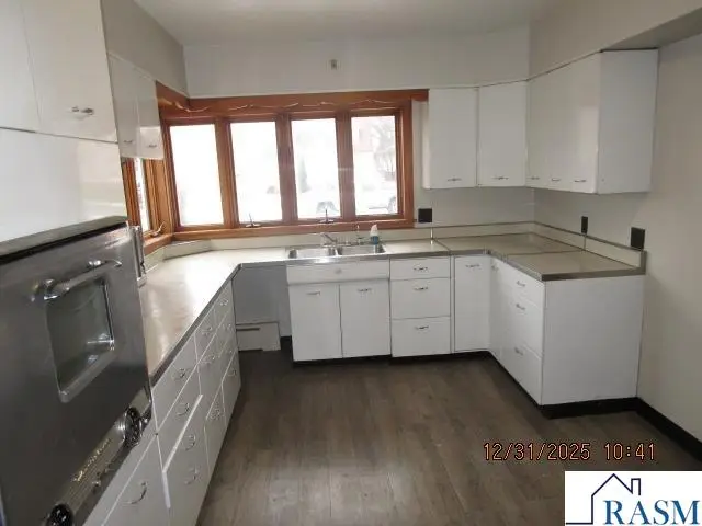 322 N Galbraith St, Blue Earth, MN 56013 - Image #2