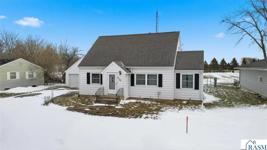 1025 S Seventh Street, Saint James, MN 56081 - #3