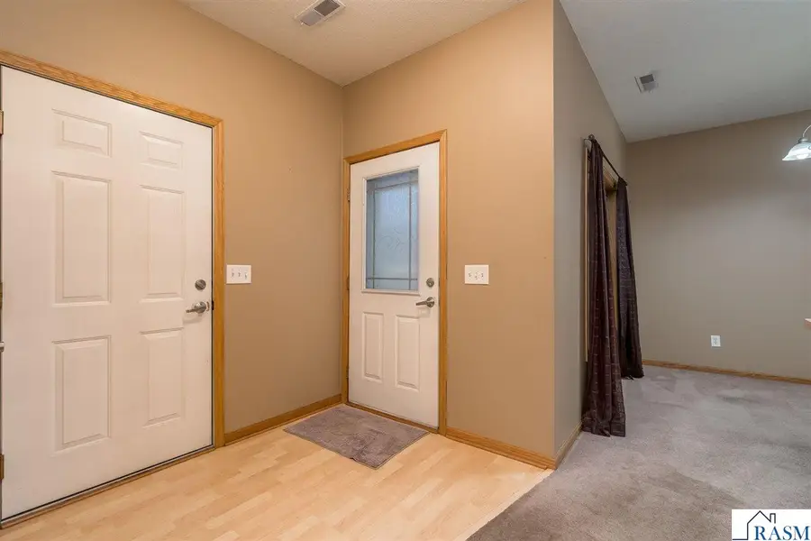 709 Dublin Court, Mankato, MN 56001 - Image #3