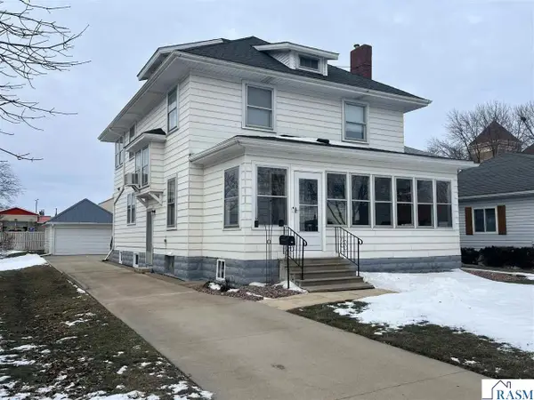 613 S 3rd Avenue, St. James, MN 56081