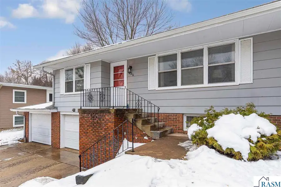 826 N 9th Street, Saint Peter, MN 56082 - Image #3