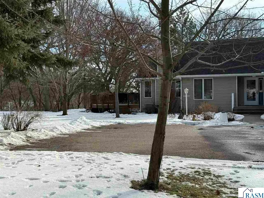 1727 Oakwood Avenue, New Ulm, MN 56073 - Image #2