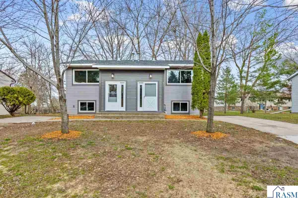 571 N Montgomery Lane, Le Center, MN 56057