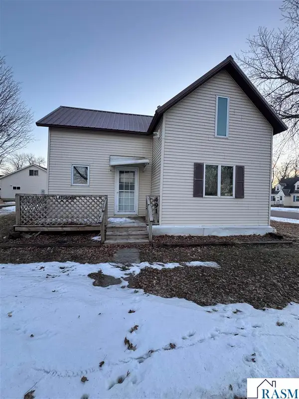 491 SE 3 Avenue, Wells, MN 56097