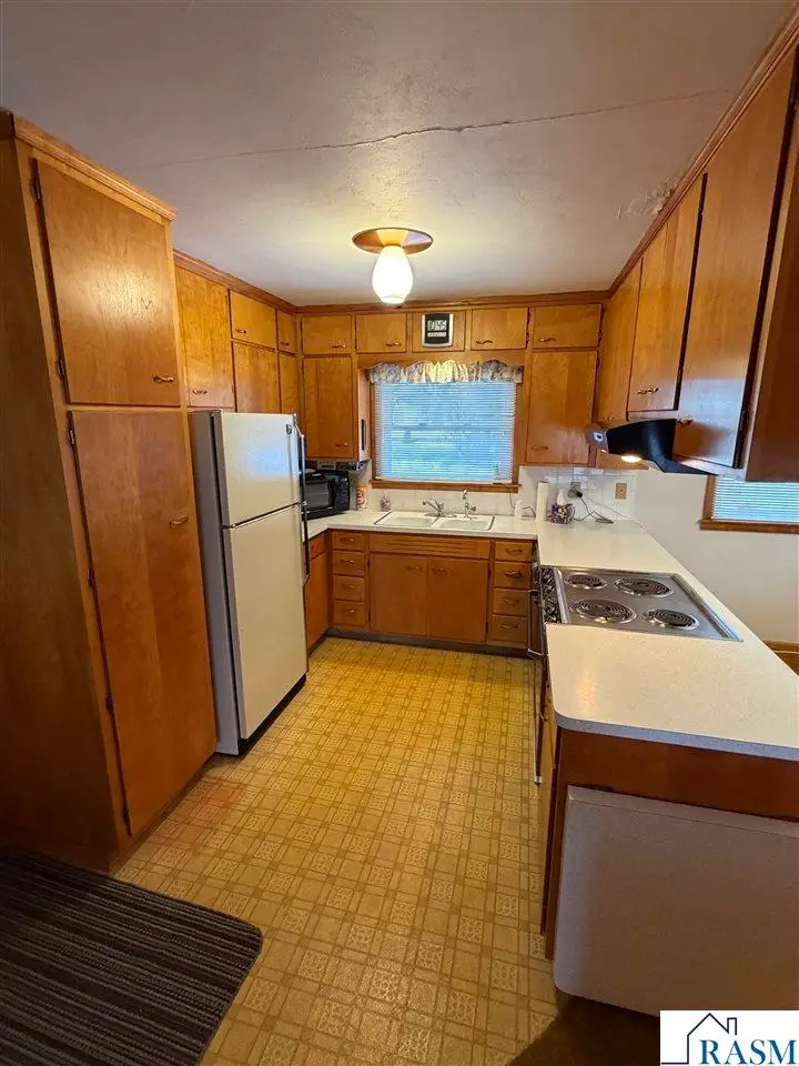 205 Lakeview Drive, Eagle Lake, MN 56024 - Image #3