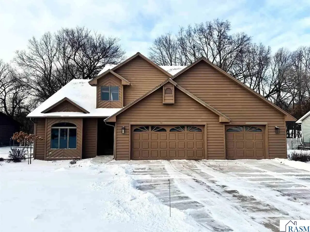 26 Jonathon Drive, New Ulm, MN 56073 - Image #1