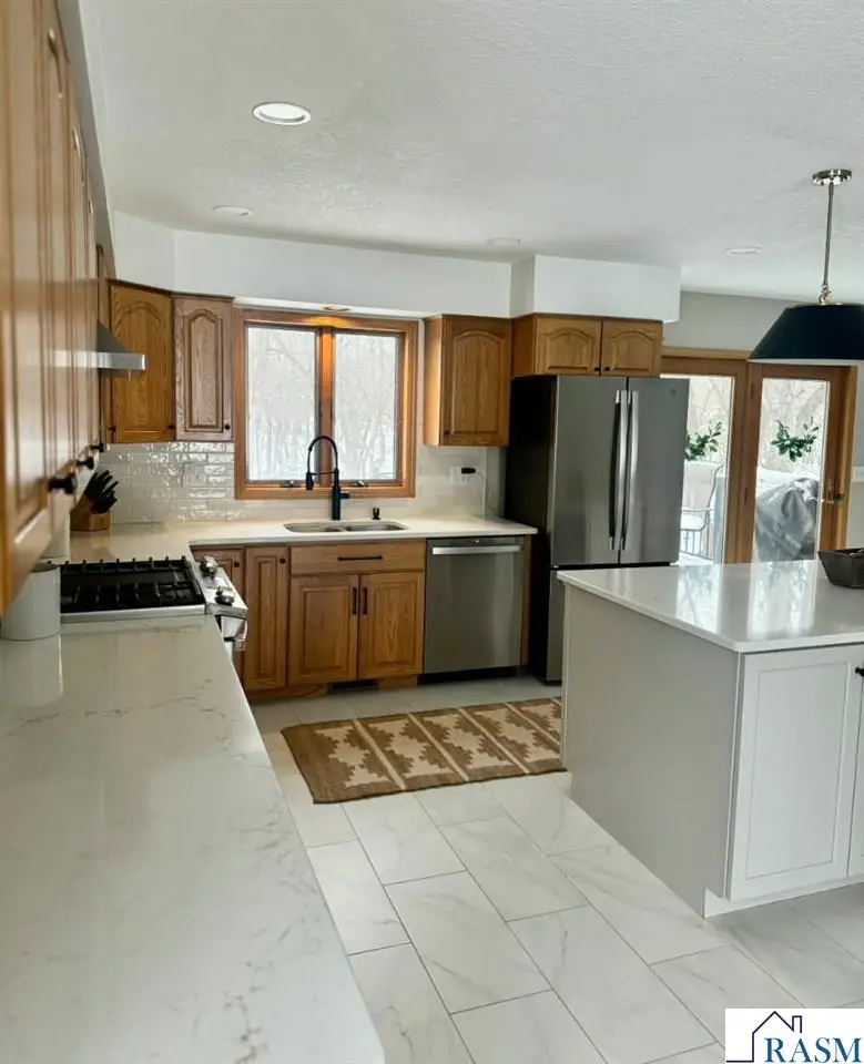 26 Jonathon Drive, New Ulm, MN 56073 - Image #2