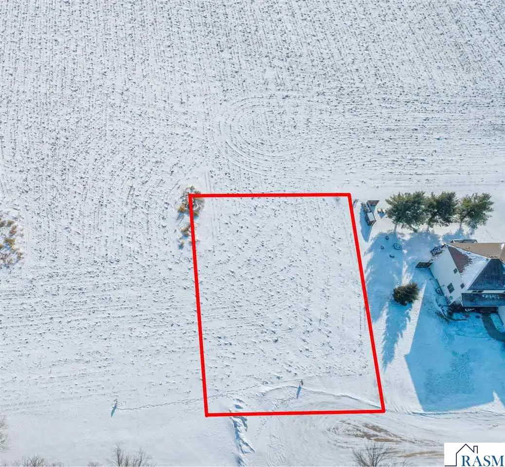 120 Kaukis Drive, Le Sueur, MN 56058 - Image #1