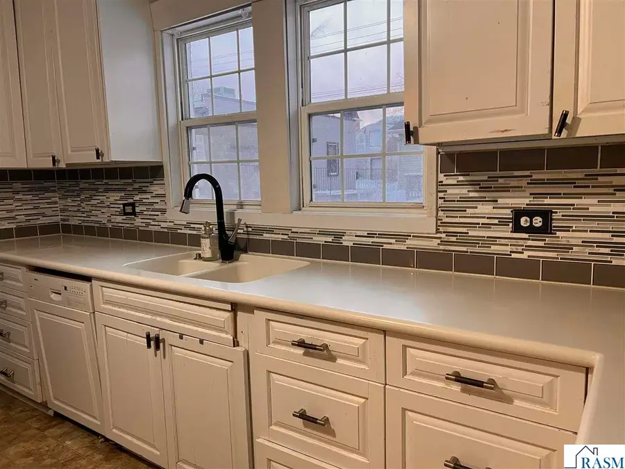 327 N Broadway Street, New Ulm, MN 56073 - Image #3