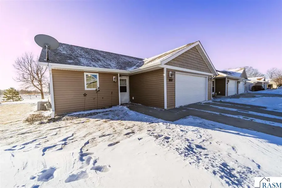 2037 Pratt Circle, Saint Peter, MN 56082 - Image #3