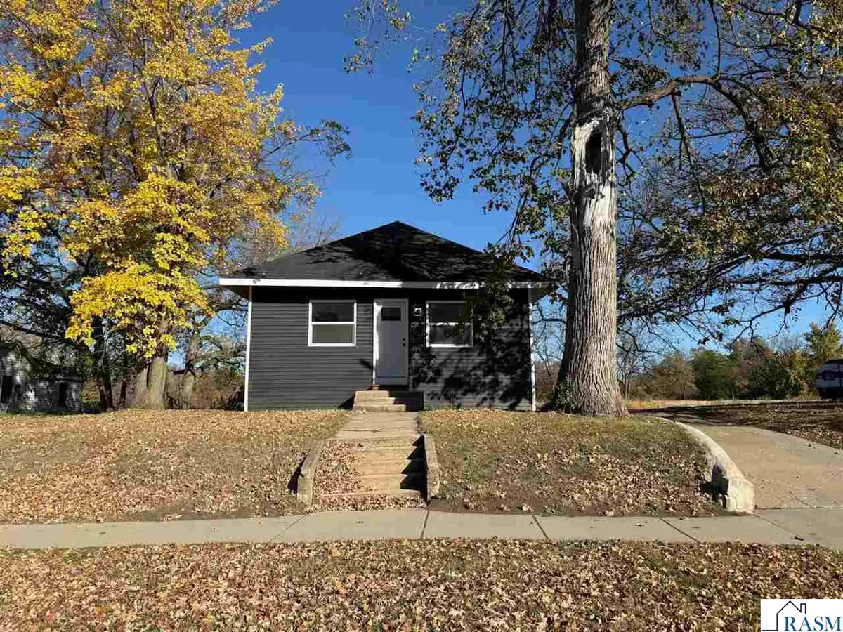 245 State St., Jackson, MN 56143 - #1
