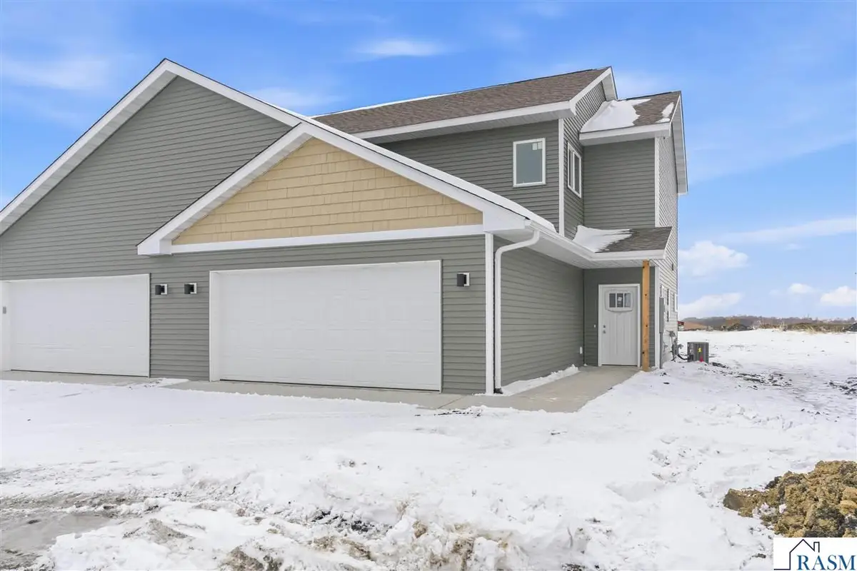 3123 Noble Drive, Mankato, MN 56001 - Image #1