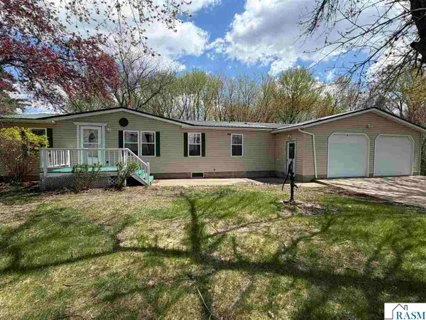 37026 710th Avenue, St. James, MN 56081