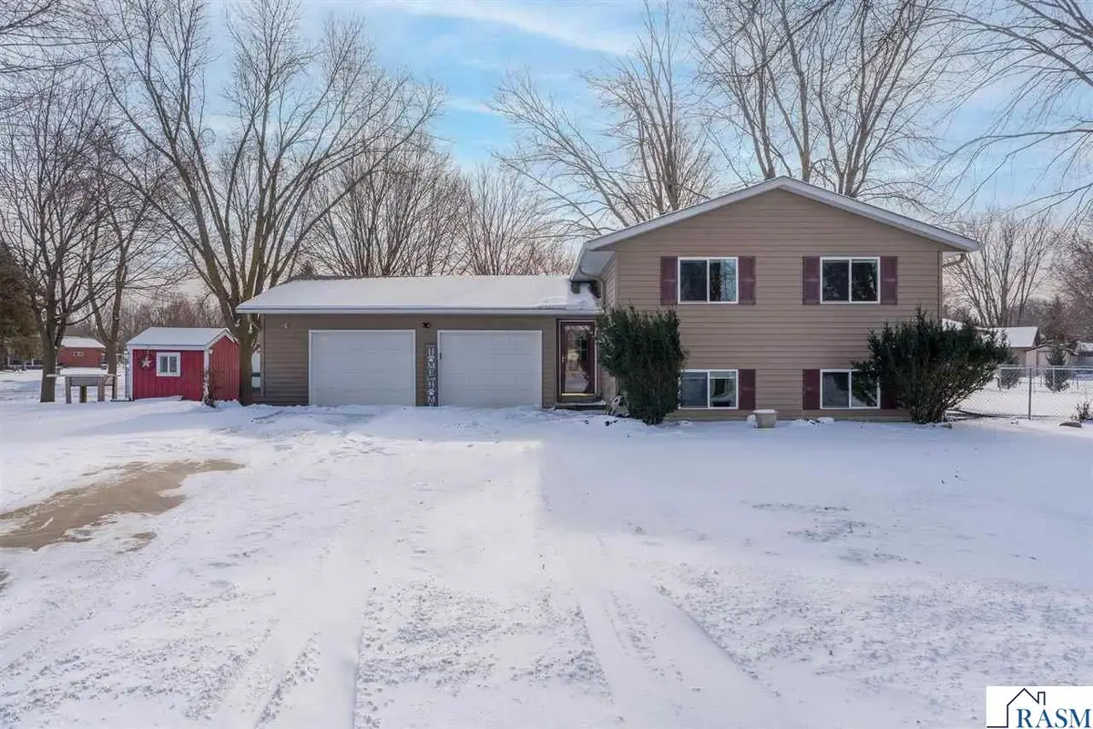 1529 Peggy Lane, North Mankato, MN 56003 - #1