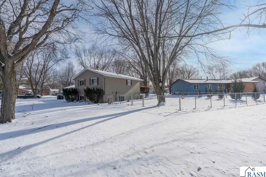 1529 Peggy Lane, North Mankato, MN 56003 - #2