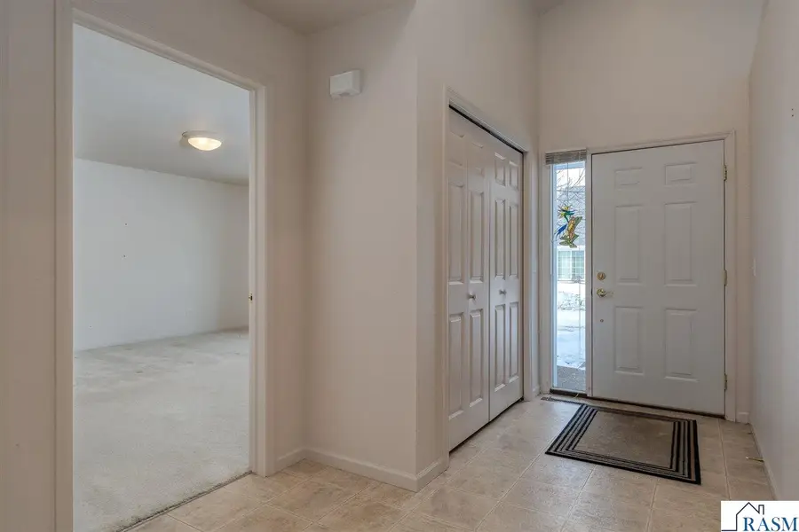 731 Grayhawk Circle, Mankato, MN 56001 - Image #3