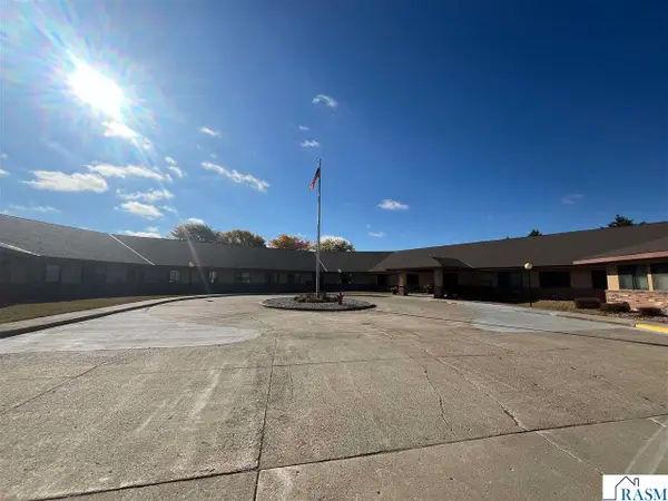 1000 S 9th Street, St. James, MN 56081