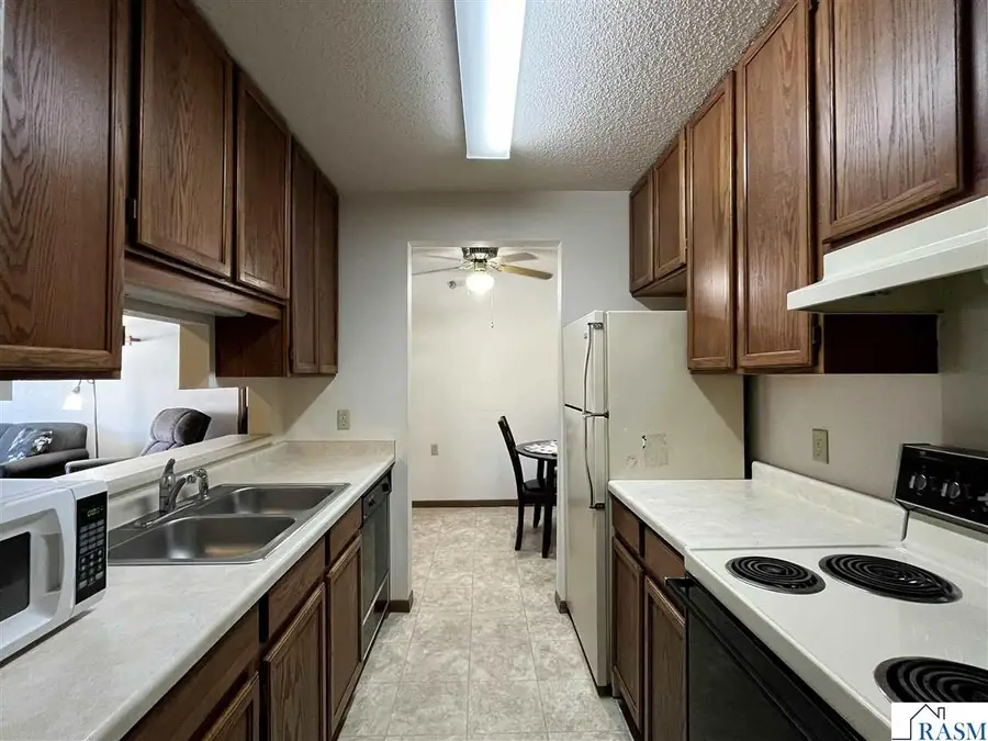 1000 S 9th Street, Saint James, MN 56081 - #3