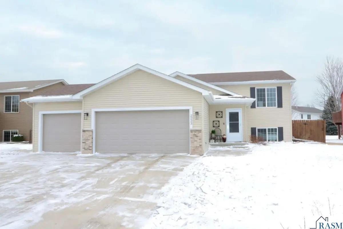 2223 Fairbanks Drive, North Mankato, MN 56003 - #1