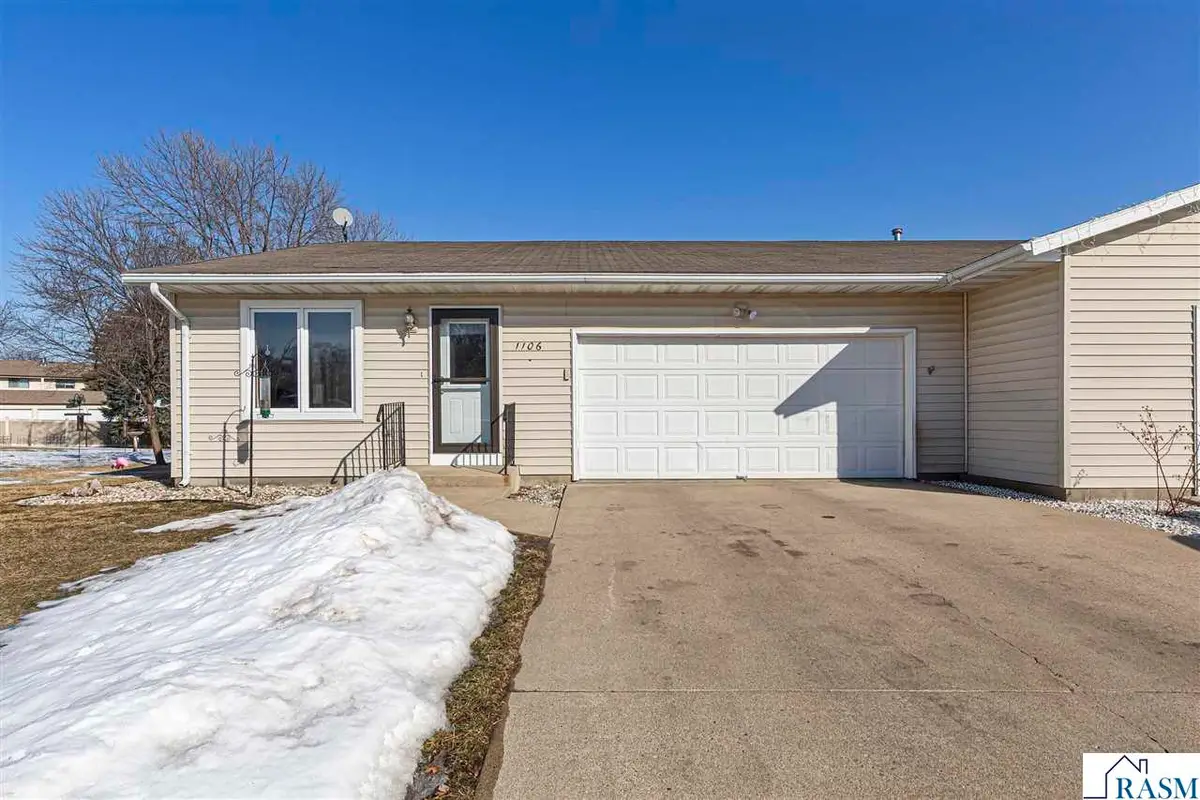 1106 Wrigley Court, Saint Peter, MN 56082 - Image #1