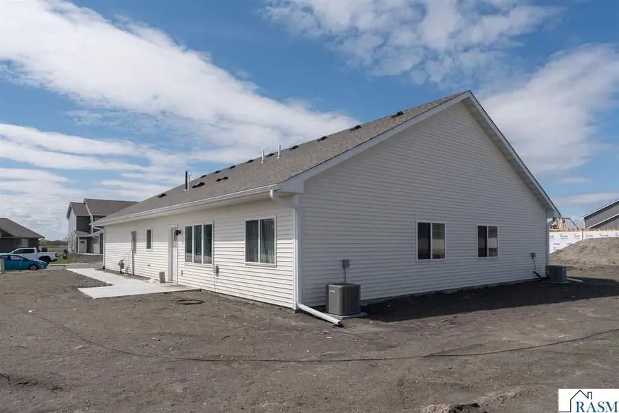 3120 & 3122 Noble Drive, Mankato, MN 56001 - #2