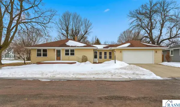 17 Gold Street, Minnesota Lake, MN 56068