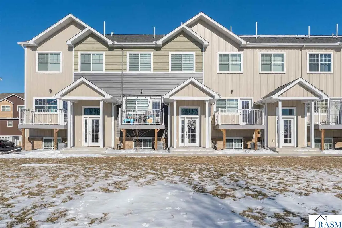 3037 Bluestem Trail, Mankato, MN 56001 - Image #1