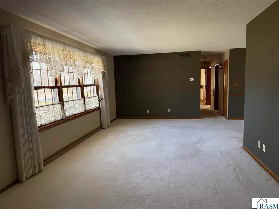 2219 Clare Drive, North Mankato, MN 56003 - #2