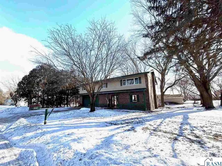 300 NE 19th Avenue, Waseca, MN 56093 - #2