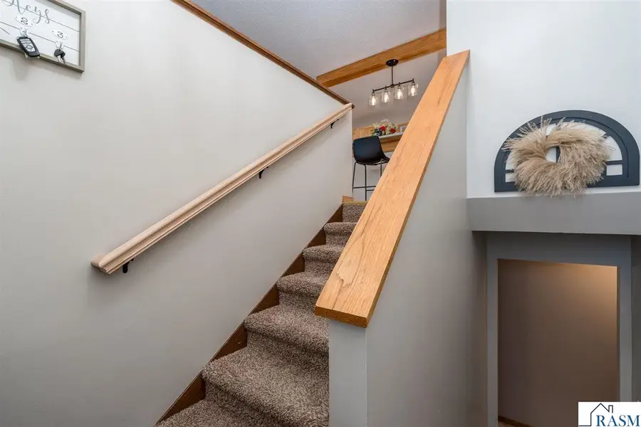 250 Cliff Drive, North Mankato, MN 56003 - #2