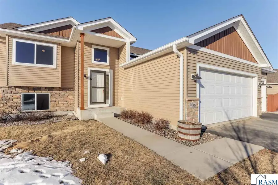 906 NE Mulberry Street, Montgomery, MN 56069-4511 - #3