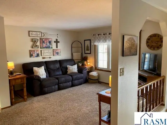 818 3rd Ave SE, Sleepy Eye, MN 56085 - #3