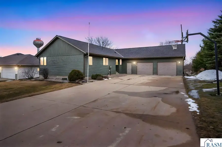 40 Winnebago Circle, Saint Clair, MN 56080 - #2