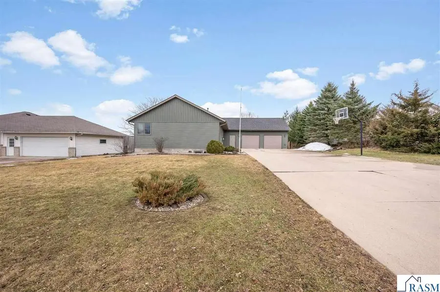 40 Winnebago Circle, Saint Clair, MN 56080 - #3