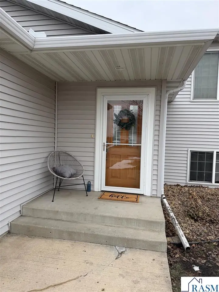2240 Fairbanks Drive, North Mankato, MN 56003 - #3