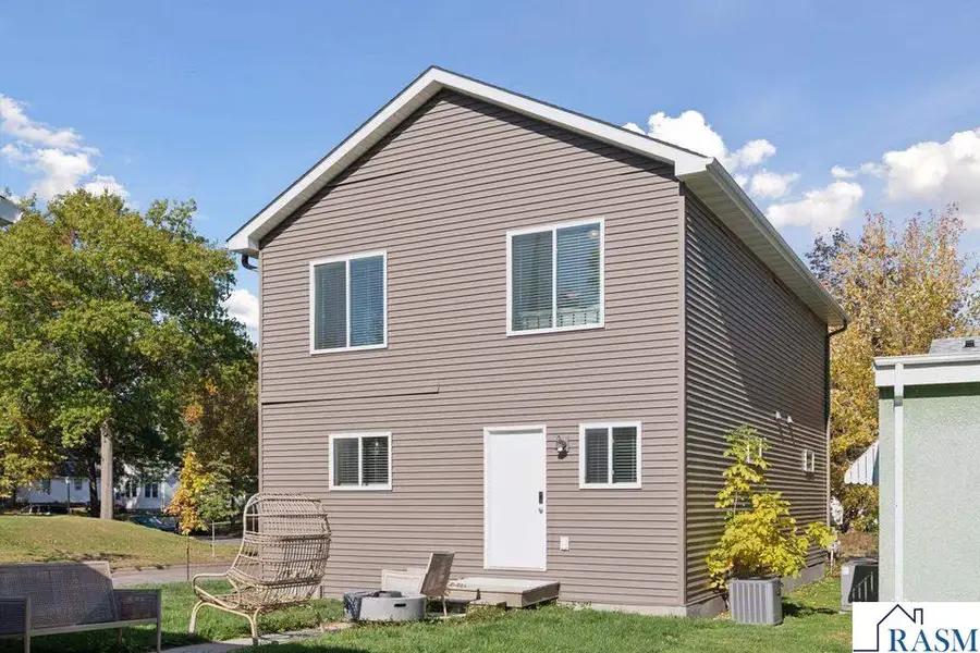 2084 E Reaney Avenue, Saint Paul, MN 55119-3946 - #3