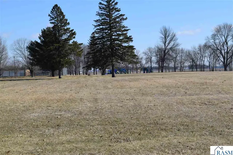 126 Higbie Ave E, Minnesota Lake, MN 56068 - #3