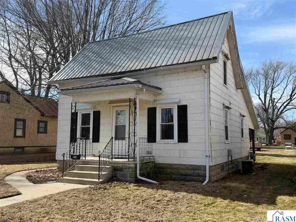 920 S Armstrong Boulevard, St. James, MN 56081