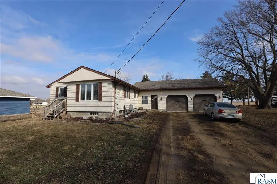 411 SE 4th Avenue, Mapleton, MN 56065 - #2