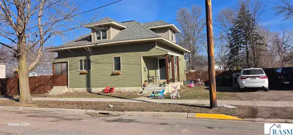 405 Hoosac St E, Waterville, MN 56096